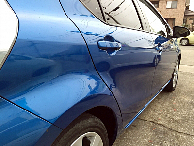 大きなヘコミ側面板金修理アフター